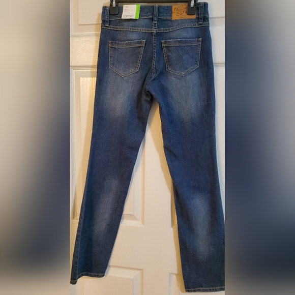 NWT Women's Denim Espirit Casual Jeans - Picture 2 of 10